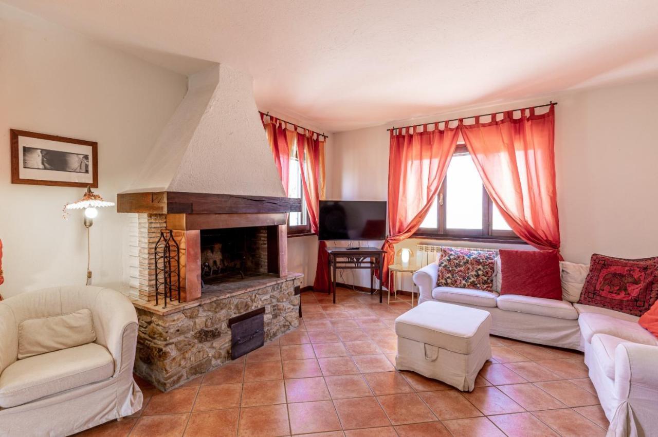 Casa Vacanze Colonnata Gubbio Exterior foto